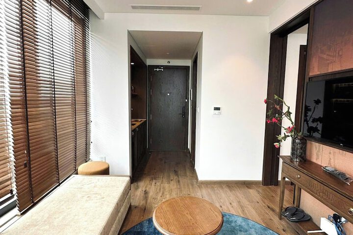 Room 13 of 89