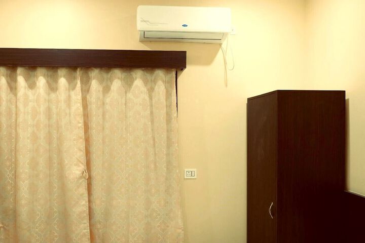 Room 17 of 29