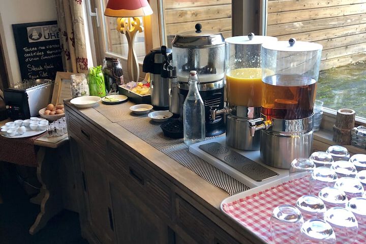 Breakfast/Coffee Service 29 of 38