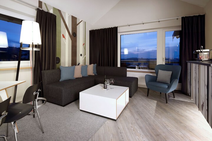 Room 35 of 80