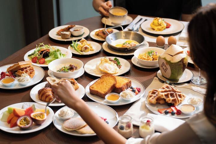 Dining 73 of 110