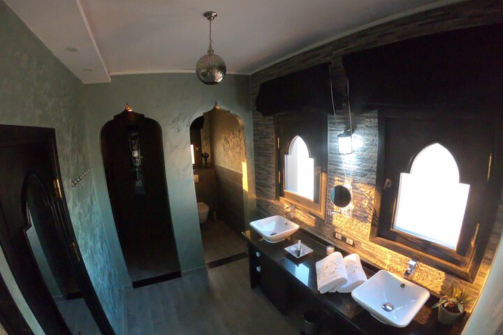 Room 41 of 97