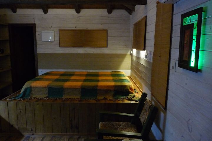 Room 2 of 45