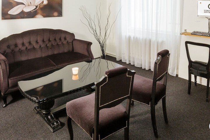 Guest Lobby