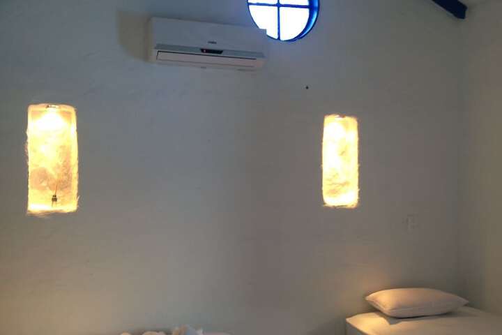 Room 27 of 100