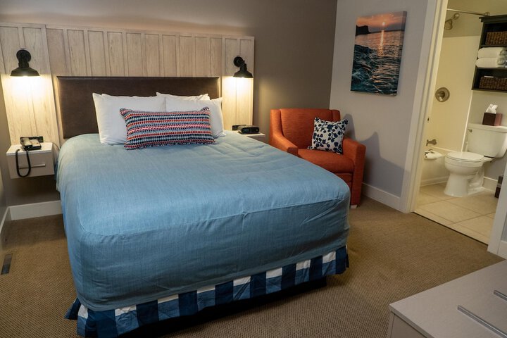 Room 12 of 65