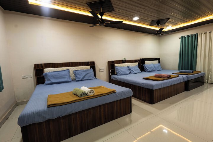 Room 6 of 49