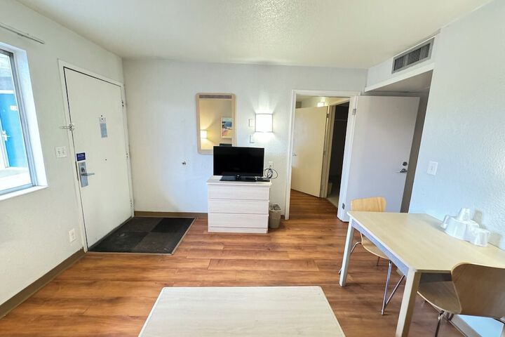 Room 54 of 75