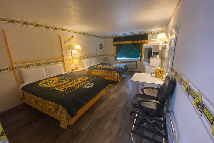 Room 18 of 106