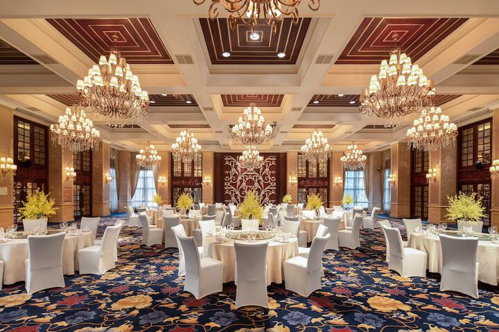 Ballroom/Hall 51 of 61