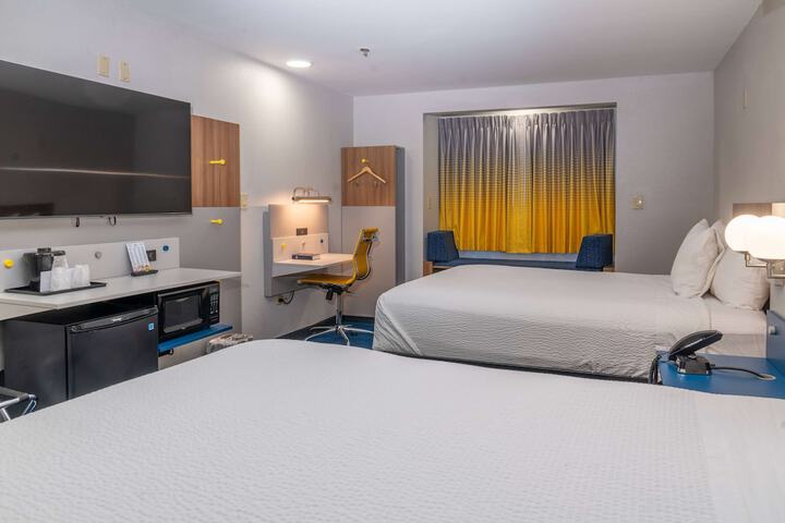 Studio Suite King Bed (8 of 25)