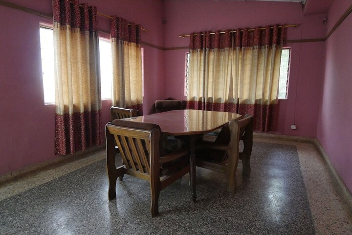 Room 5 of 7