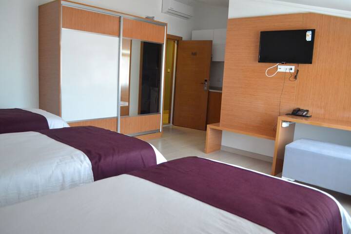 Room 10 of 20