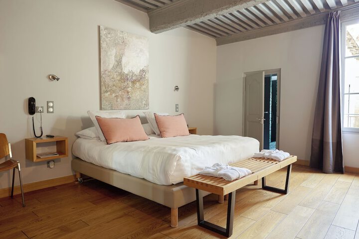 Room 46 of 209