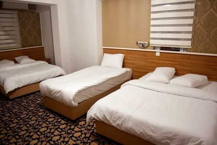 Room 6 of 43