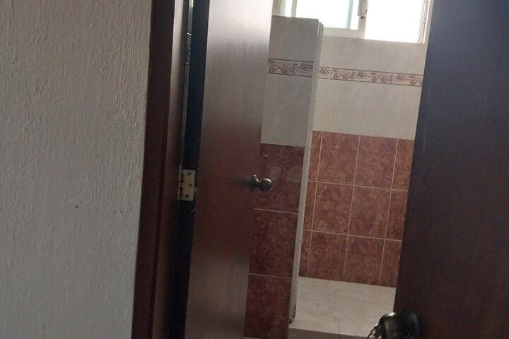Room 33 of 57