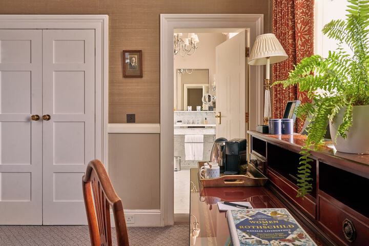 Room 48 of 189