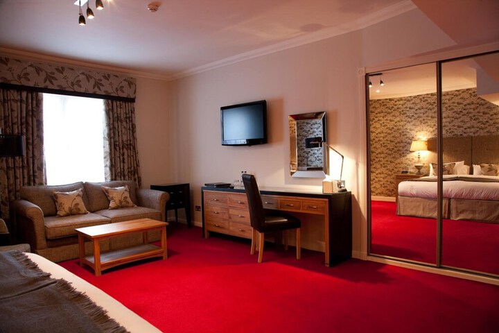 Room 19 of 42