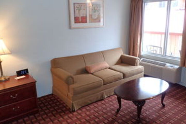 Room 76 of 92