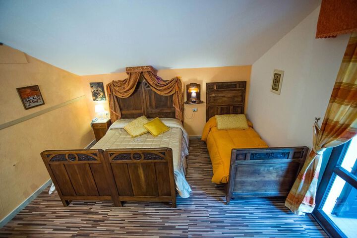 Room 9 of 41