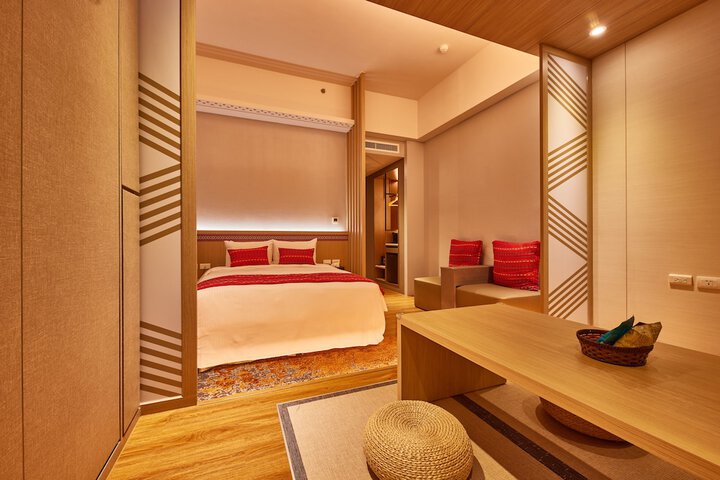 Room 7 of 56