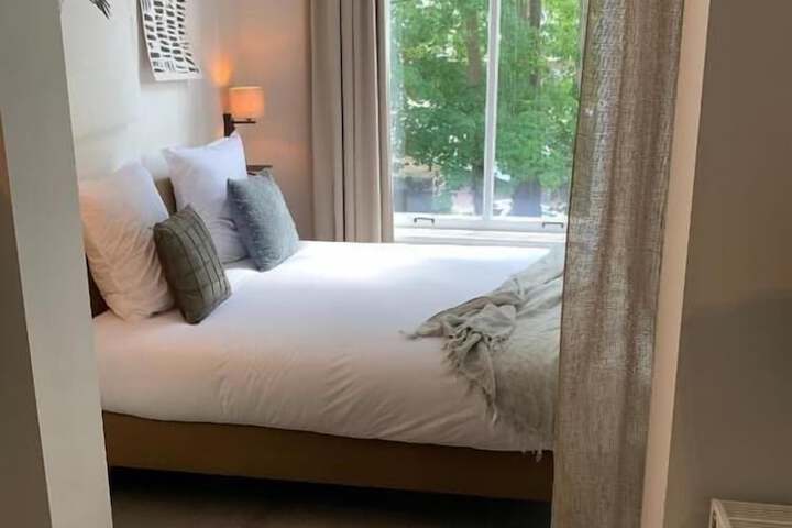 Room 4 of 21