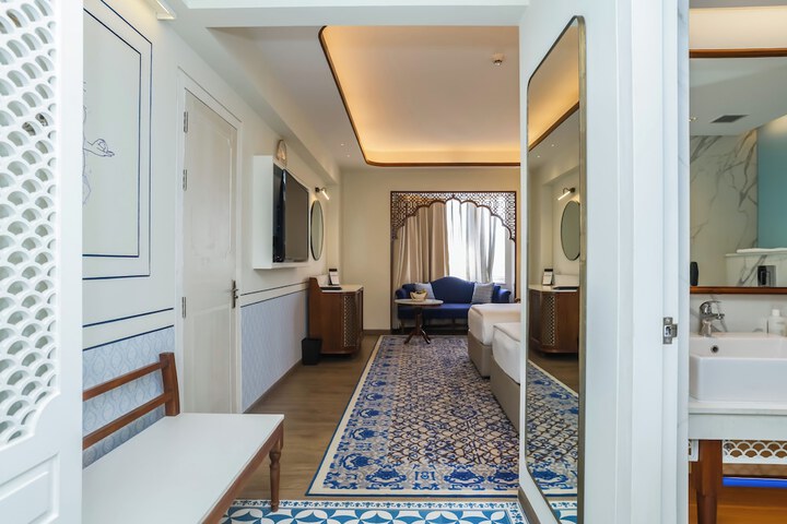 Room 60 of 170