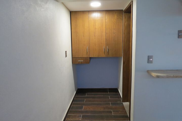 Room 90 of 174