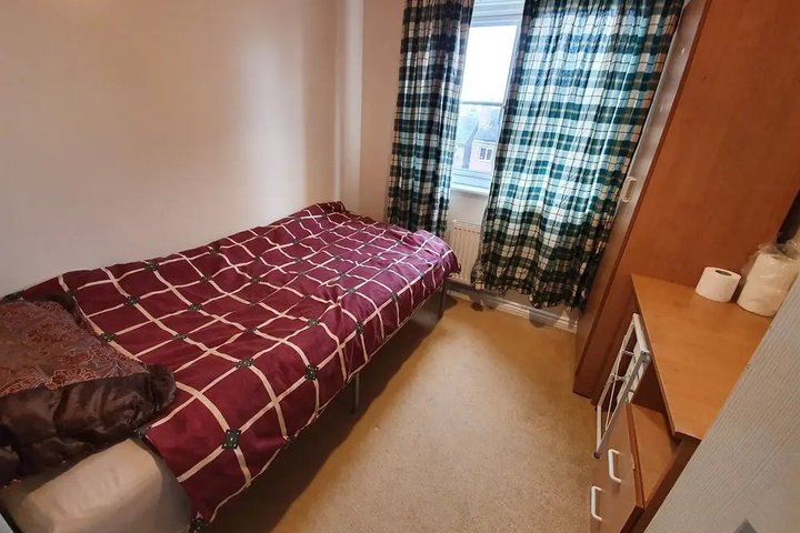 Room 3 of 12