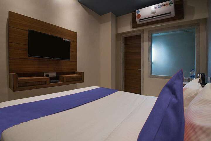 Room 3 of 24