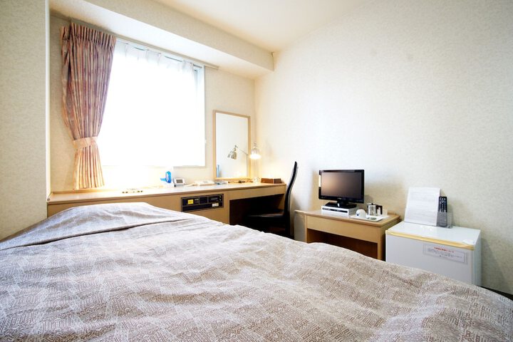Room 6 of 35