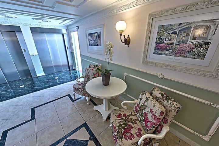 Room 20 of 85