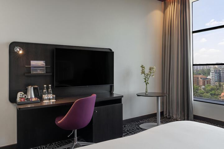 Room 15 of 84