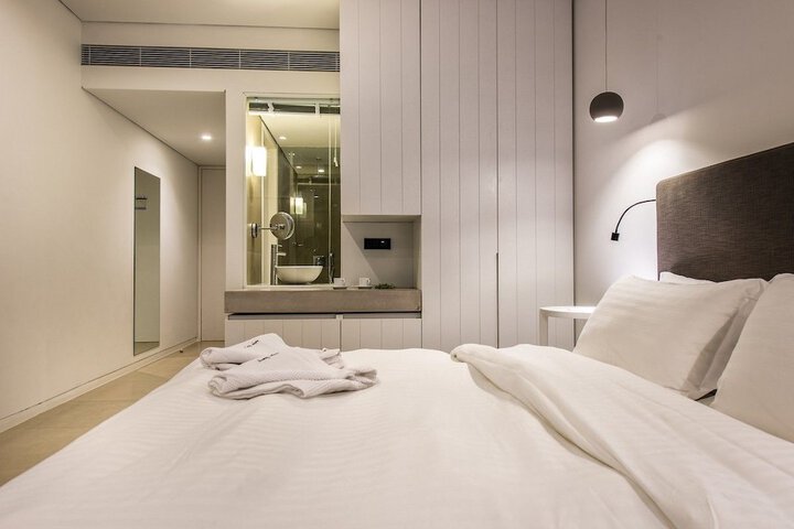 Room 2 of 50
