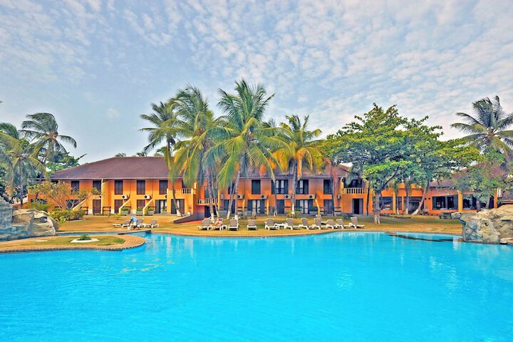 Hotel Entry