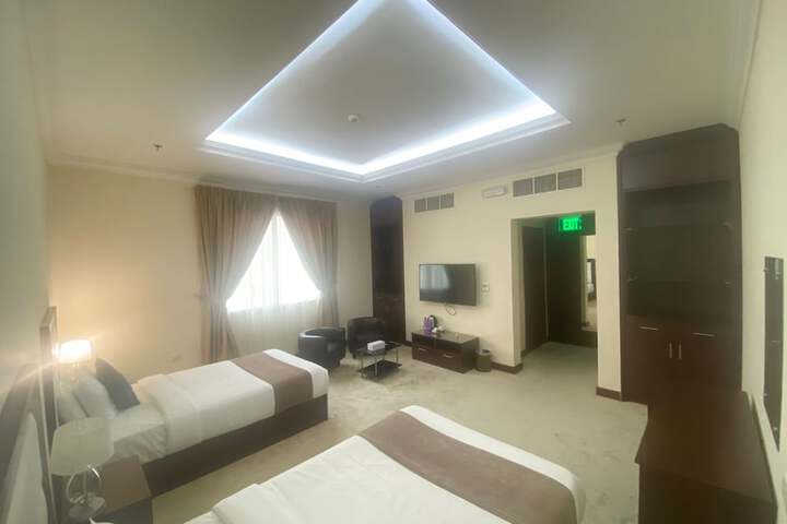 Room 14 of 15