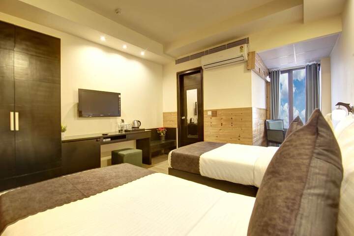 Room 16 of 57