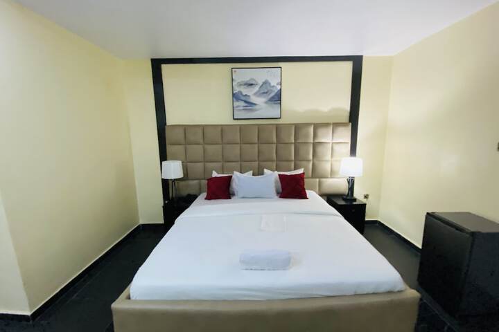 Room 2 of 13