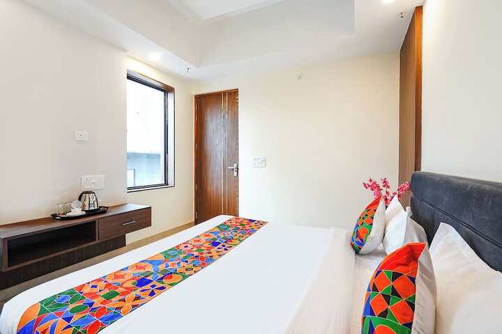 Room 16 of 35