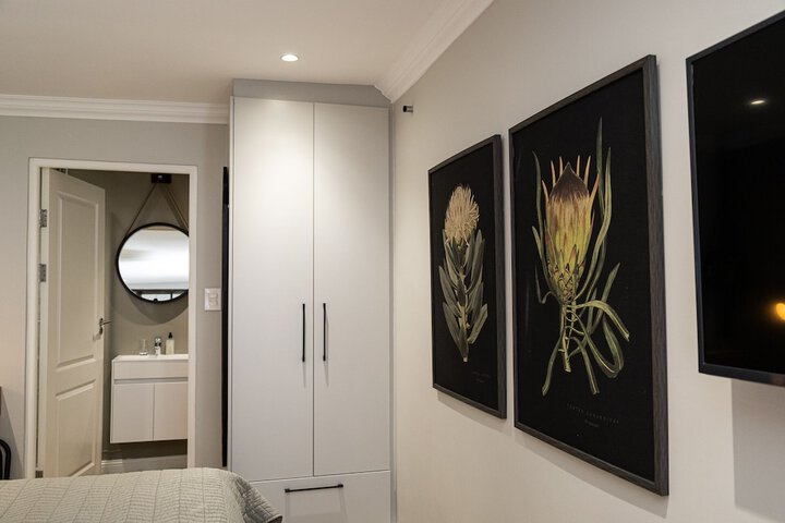 Room 6 of 87