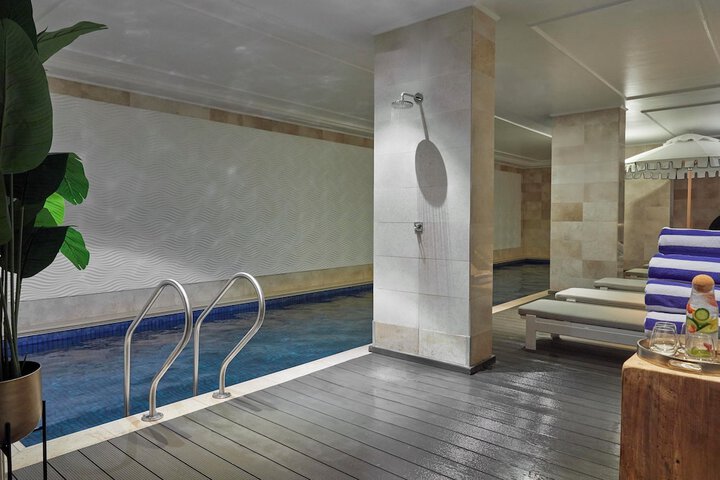 Pool 74 of 160
