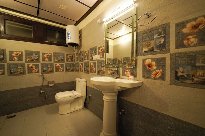Room 43 of 72