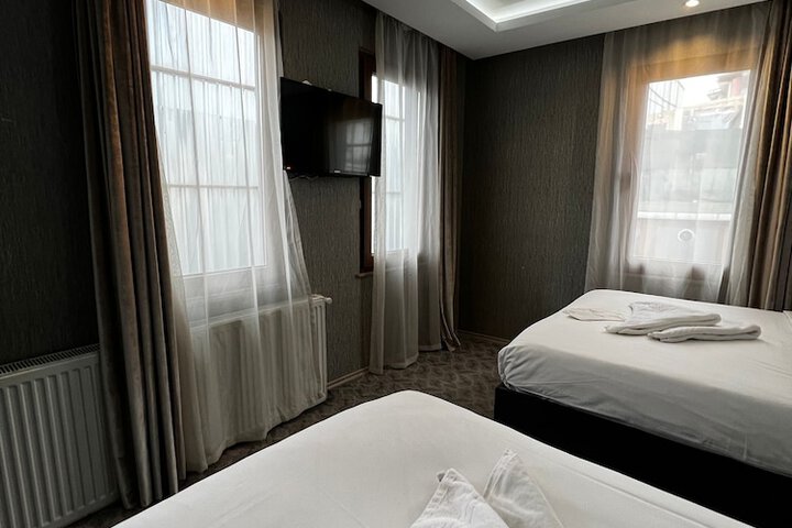 Room 28 of 36