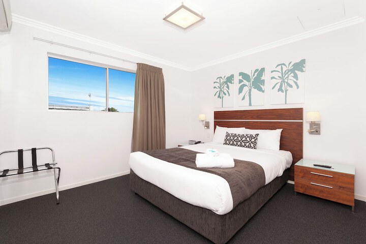 Room 16 of 35