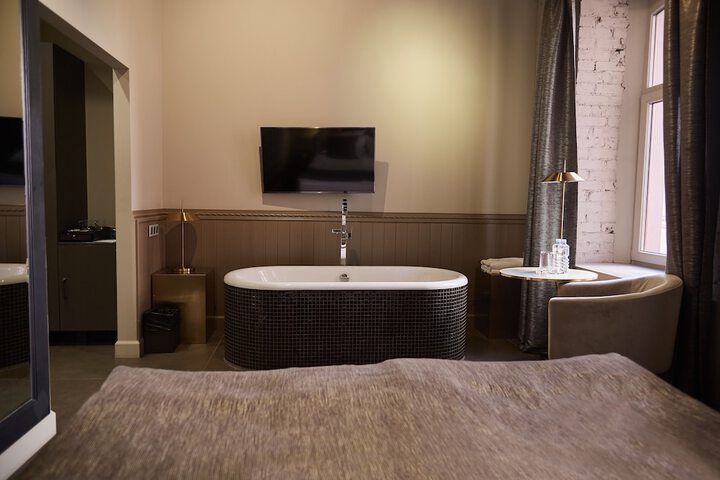 Room 21 of 73