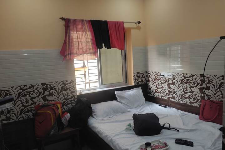 Room 8 of 14