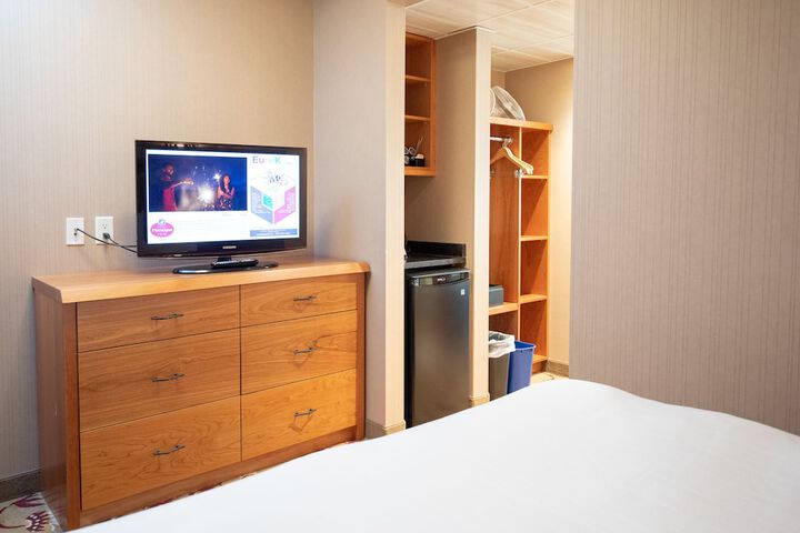 Room 44 of 87