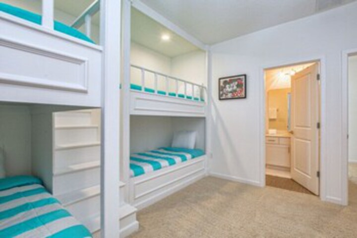 Room 147 of 170