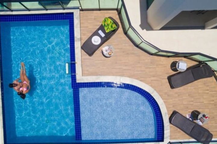 Pool 51 of 110