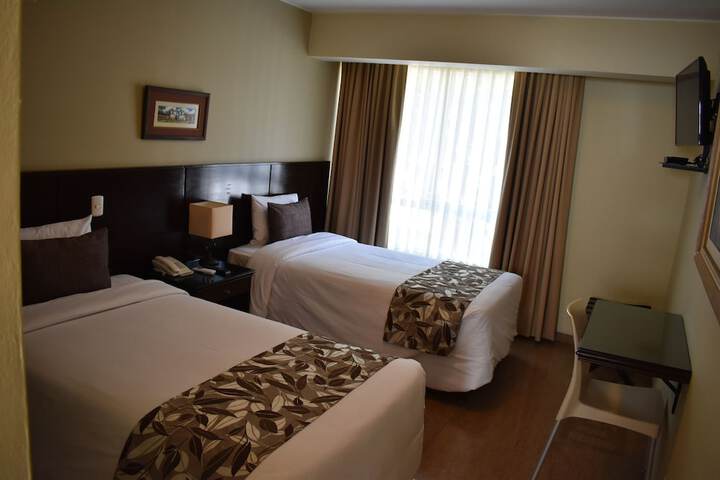 Room 35 of 72